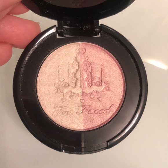 Too Faced Highlighting powder Duo - Picture 2 of 4